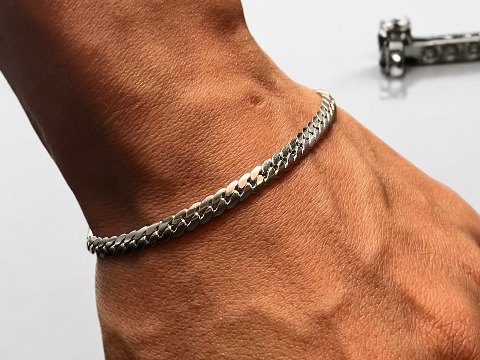 Snack back braclet