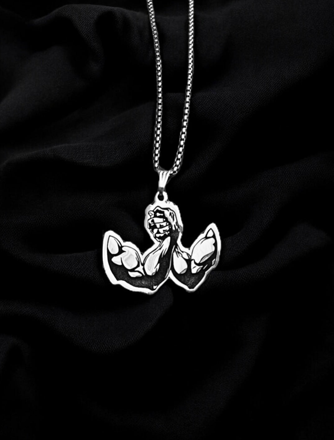 Rest necklace