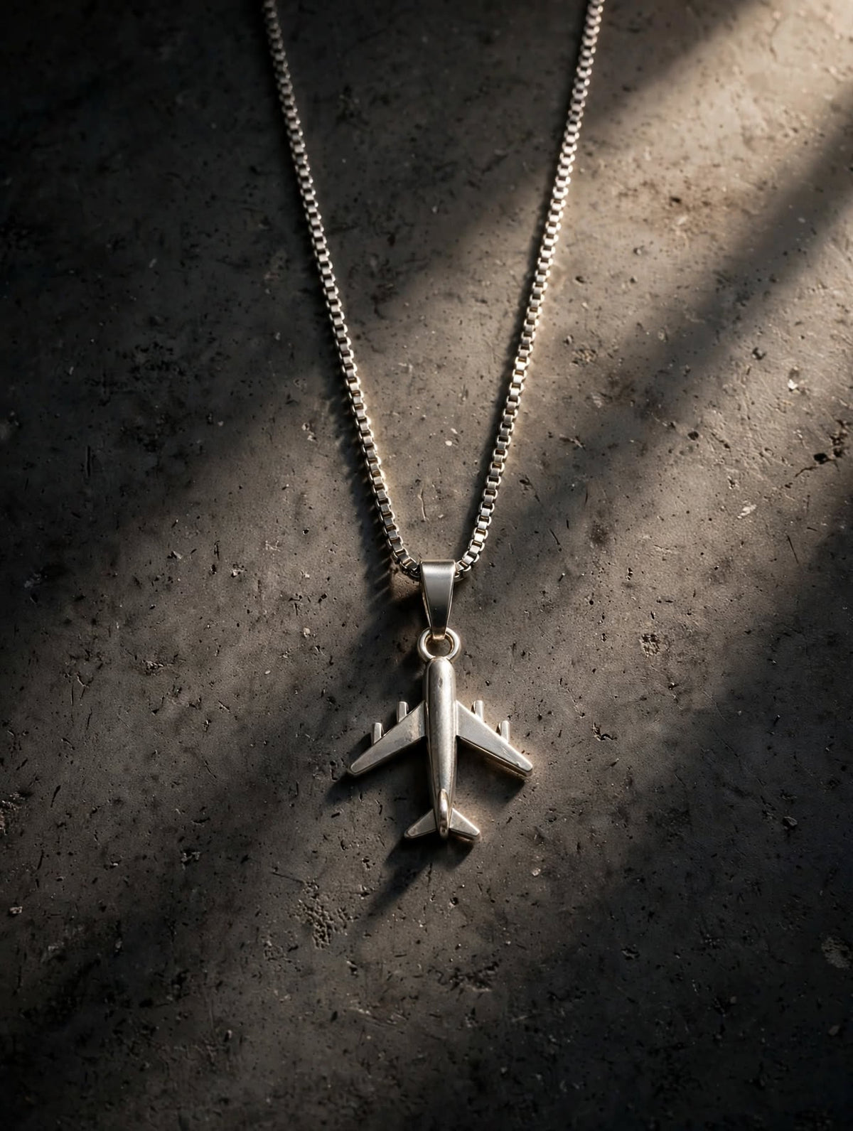 Plane necklace